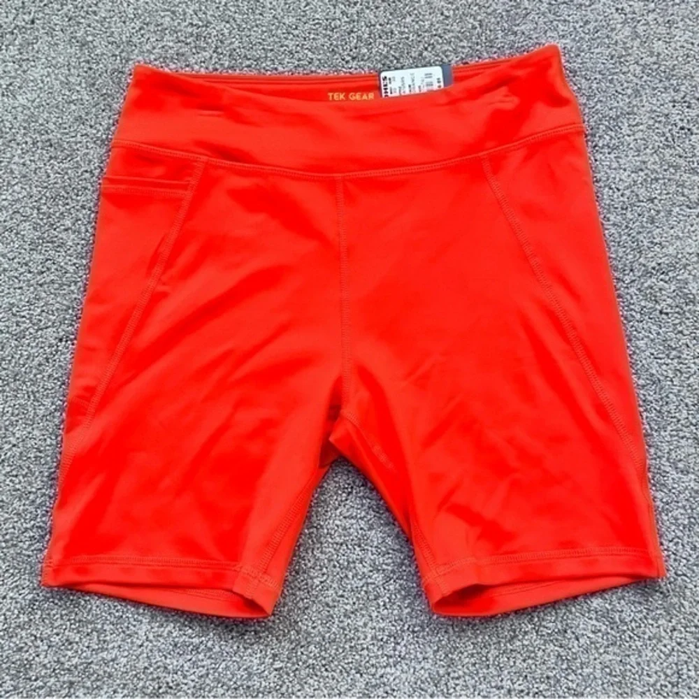 💚NWT Tek Gear girls size 14/16 bike shorts and long sleeve athletic top